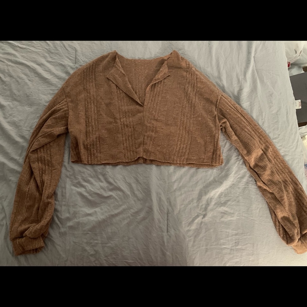 🚨OFFERNOW🚨NWOT SHEIN CROPPED SWEATSHIRT